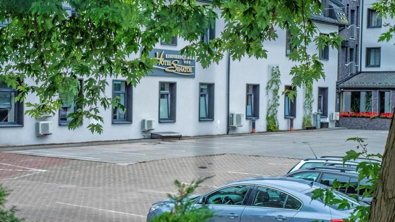 Hotel Senator Konferencje & Spa Starachowice Exteriör bild