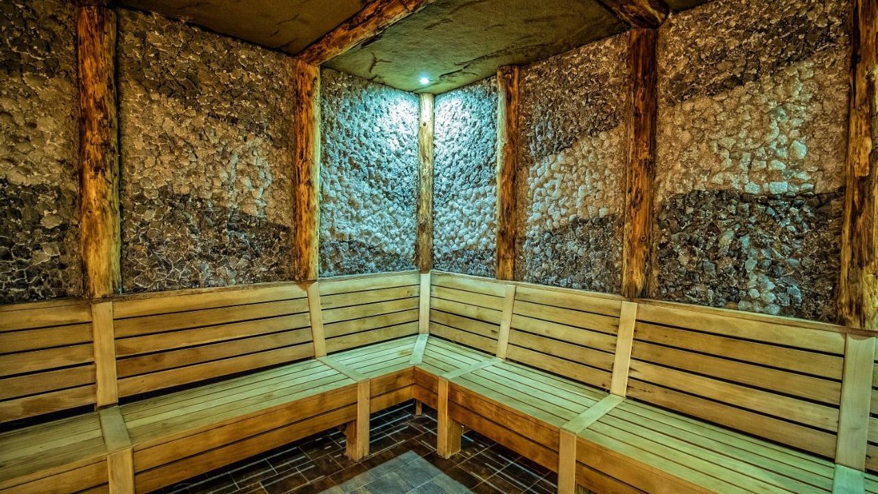 Hotel Senator Konferencje & Spa Starachowice Exteriör bild